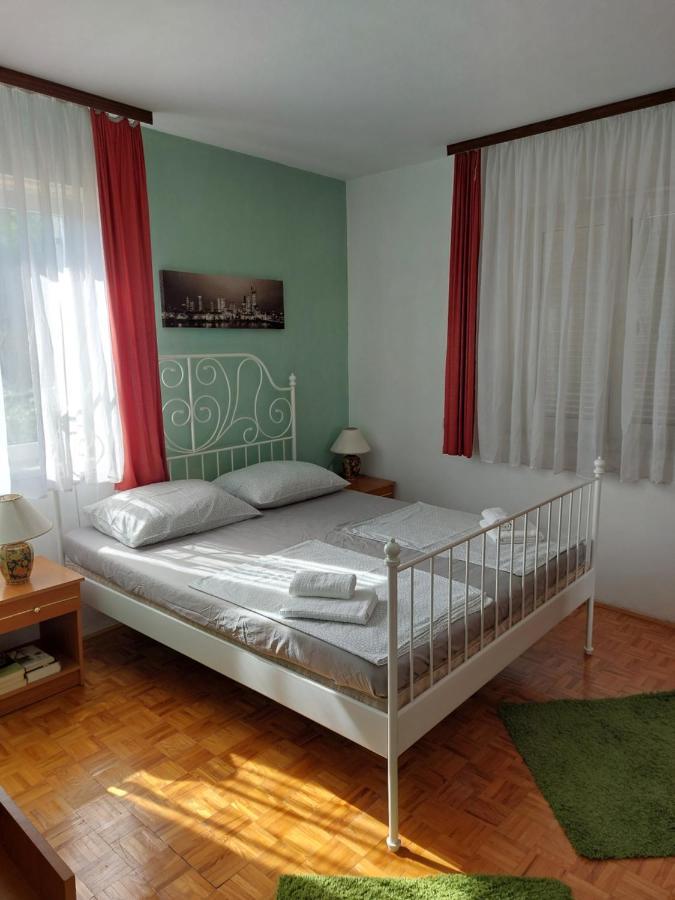 Orange City Apartment'S Repic บีโอกราดนาโมรู ภายนอก รูปภาพ