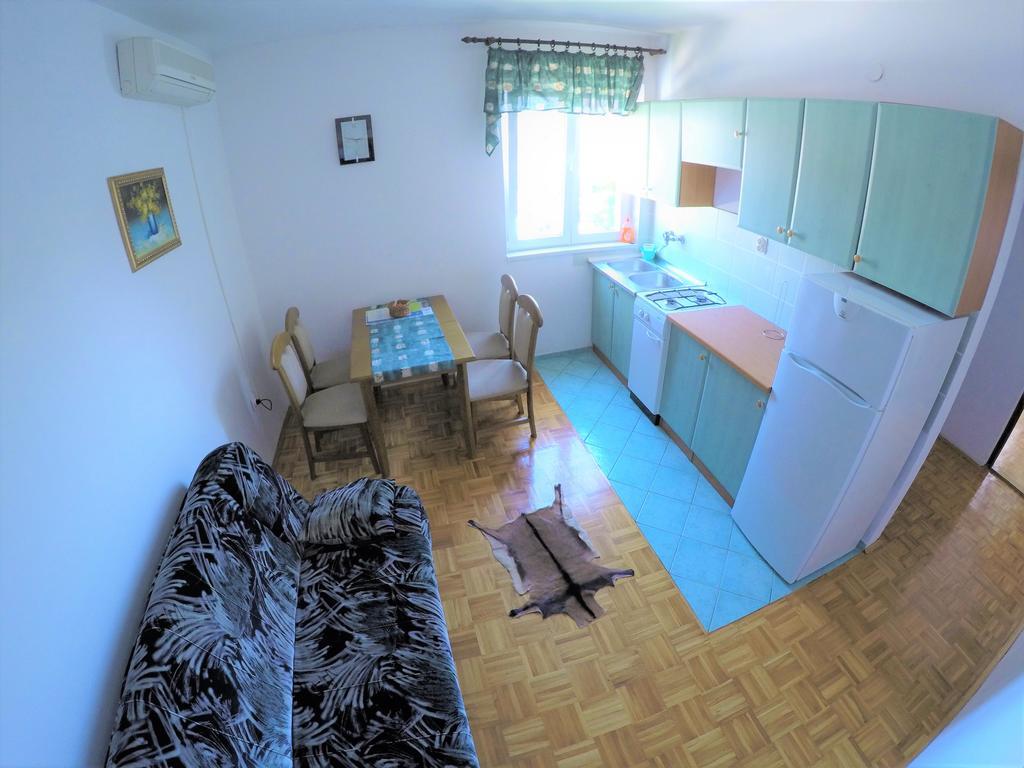 Orange City Apartment'S Repic บีโอกราดนาโมรู ภายนอก รูปภาพ