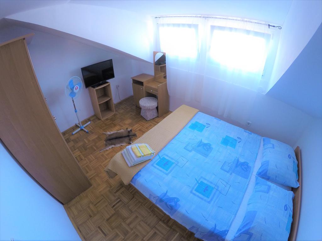 Orange City Apartment'S Repic บีโอกราดนาโมรู ภายนอก รูปภาพ