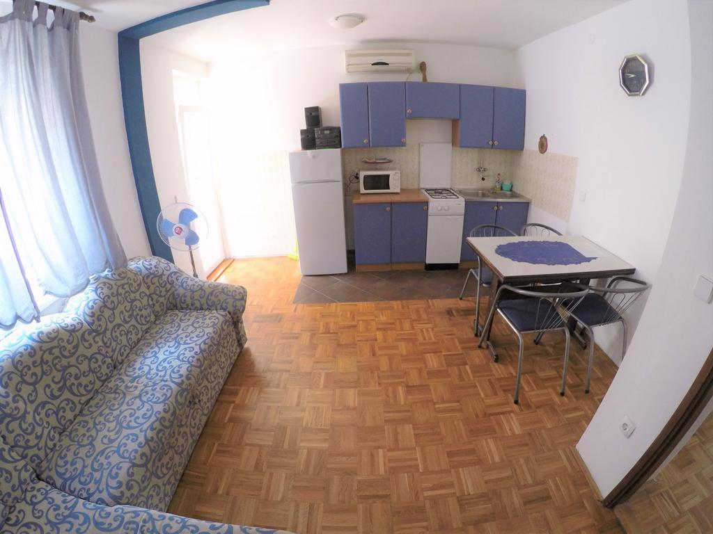 Orange City Apartment'S Repic บีโอกราดนาโมรู ภายนอก รูปภาพ
